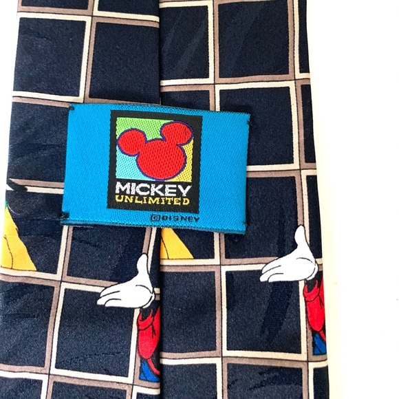 Vintage Men’s 100% silk neck tie Disney characters print Mickey Donald Duck - Picture 2 of 3